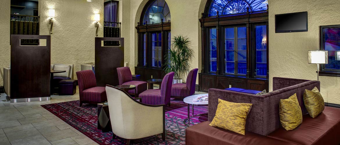 Courtyard by Marriott Kansas City Country Club Plaza