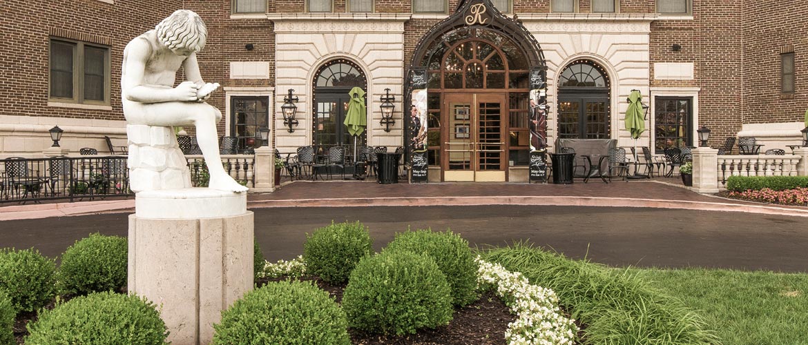 Raphael Hotel Exterior
